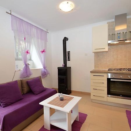Apartment Hrasta Vrana  Eksteriør bilde