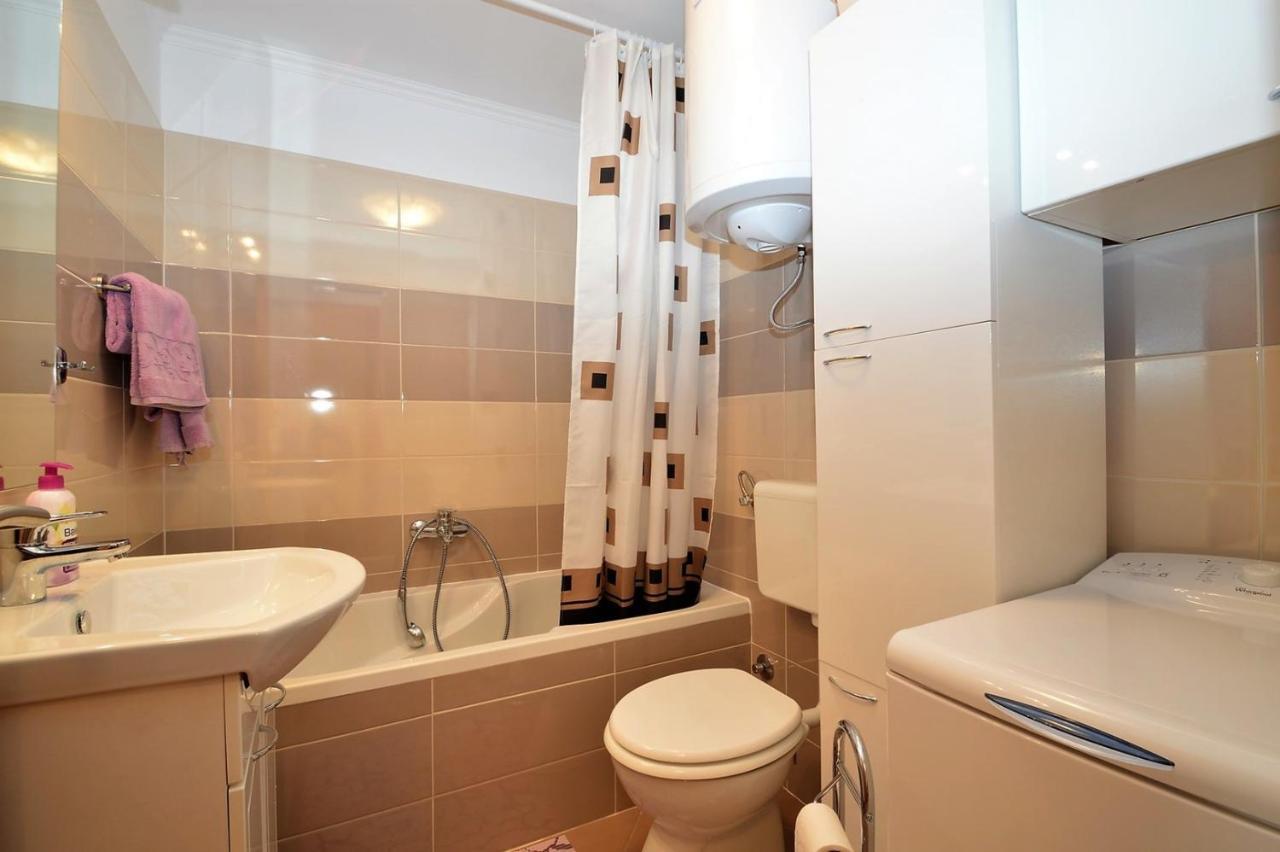Apartment Hrasta Vrana  Eksteriør bilde