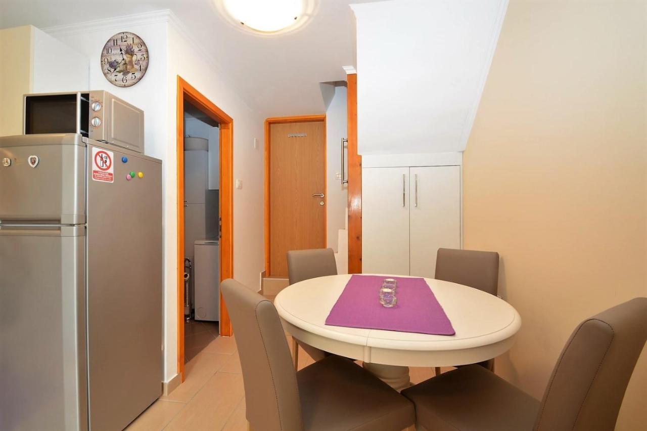 Apartment Hrasta Vrana  Eksteriør bilde