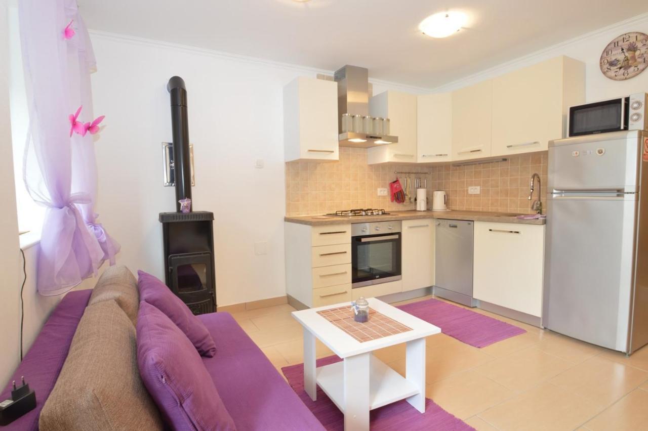 Apartment Hrasta Vrana  Eksteriør bilde